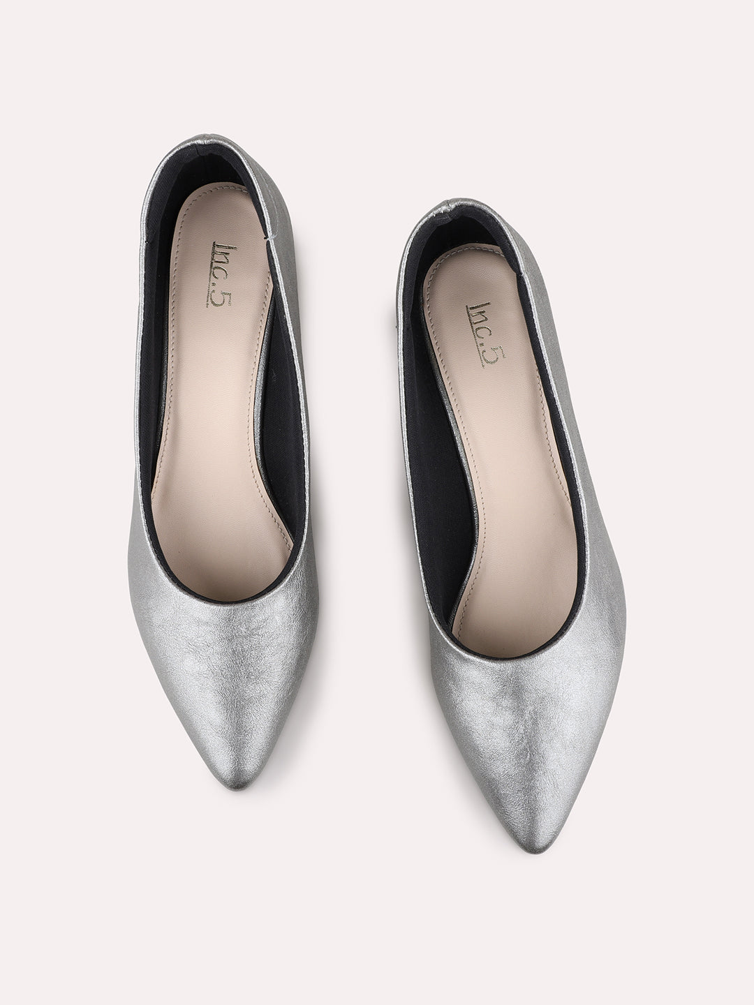 Womens Pewter Party Wear Solid Pointed Toe Pumps