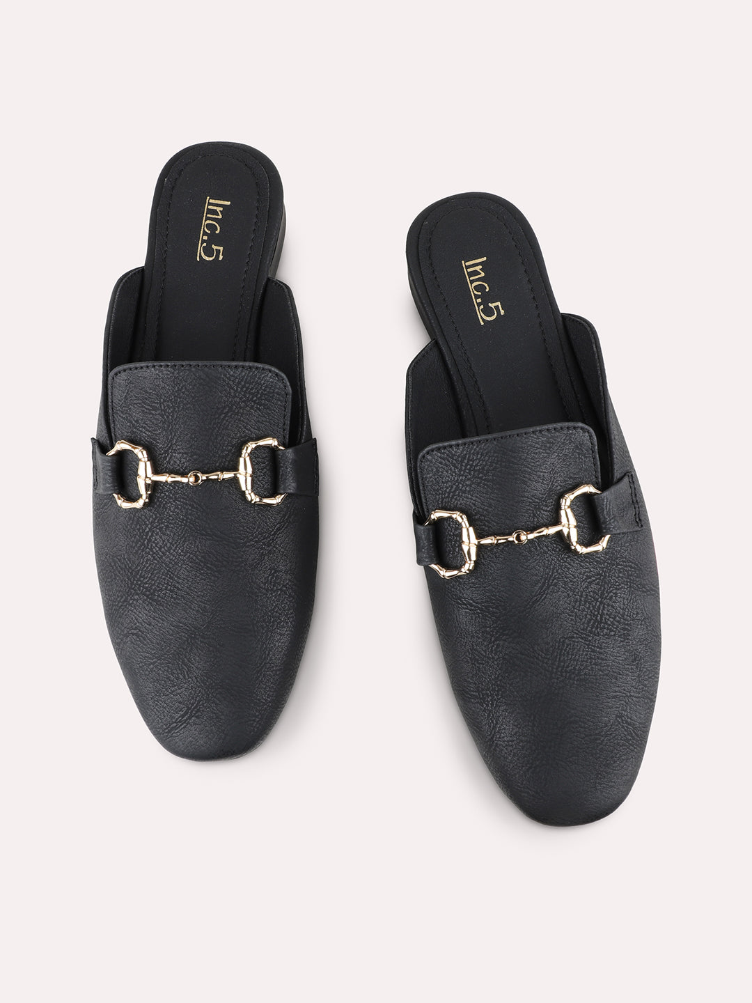 Womens Black Party Wear Solid Pattern One Toe Flats Mules