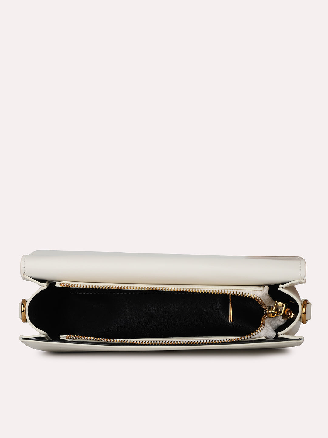 Woman's store Chain Handle Clutch