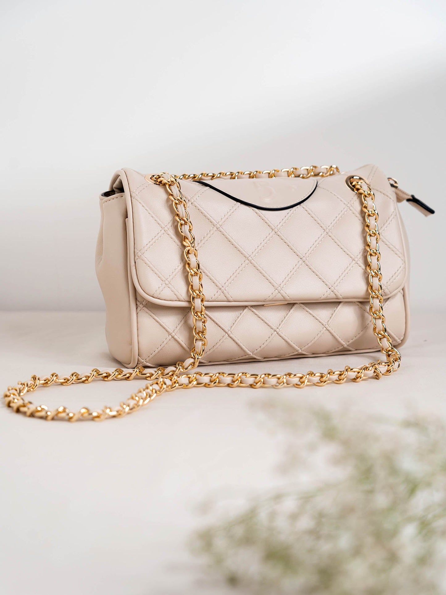 Women Beige Structured Chain Sling Bag with Quilted Texture