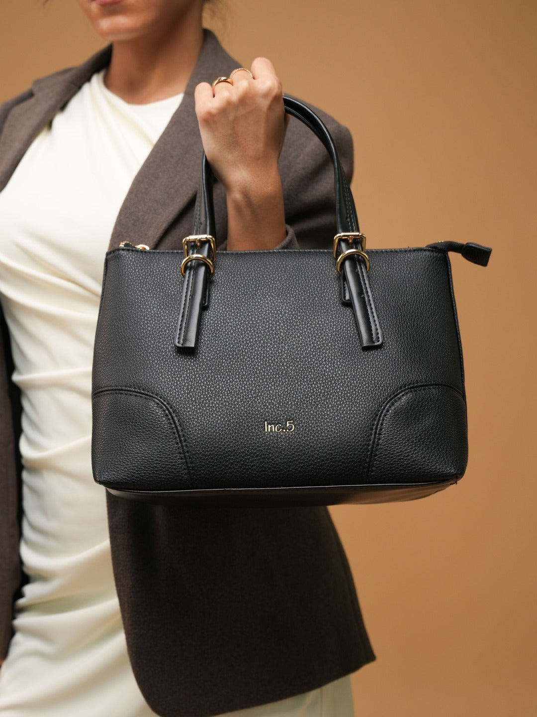 Womens Black Casual Textured Pattern Handbag With Zip Lock