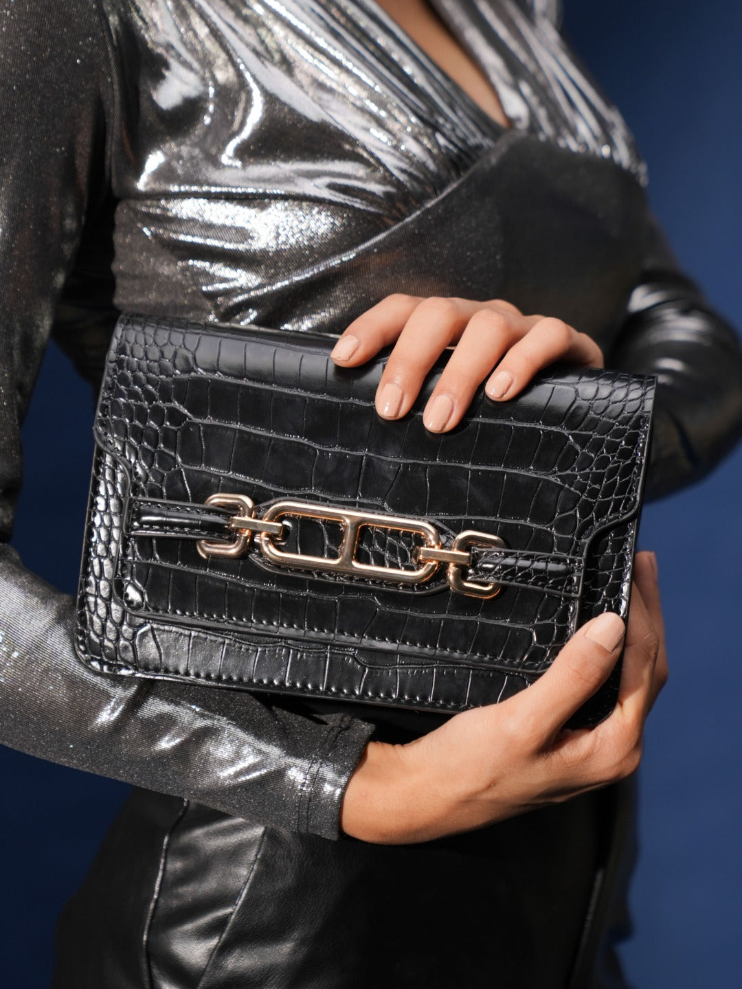 Womens Black Party Textured Pattern Sling Bag With Magnet Lock