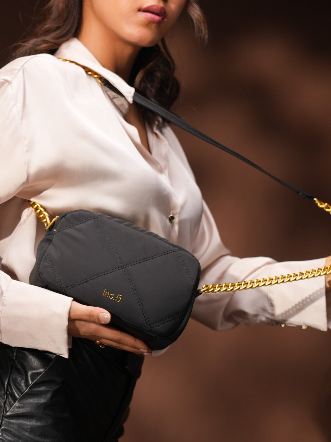 Womens Black Party Textured Sling Bag With Zip Lock