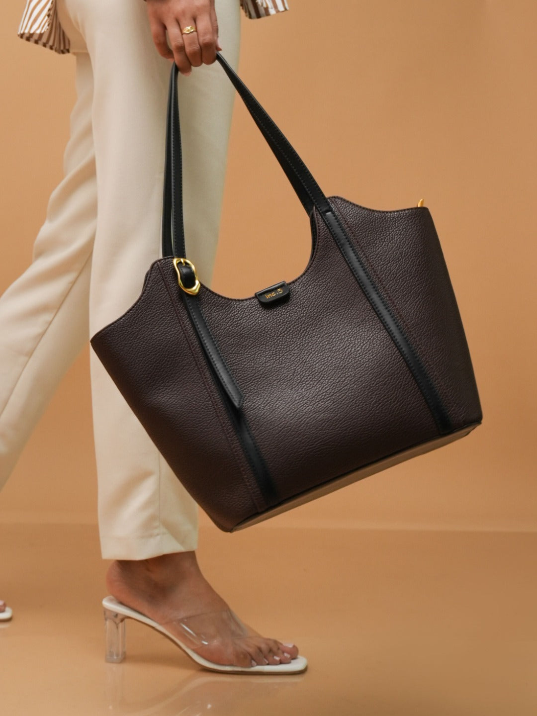 Womens Brown Casual Textured Pattern Shoulder Bag With Zipper