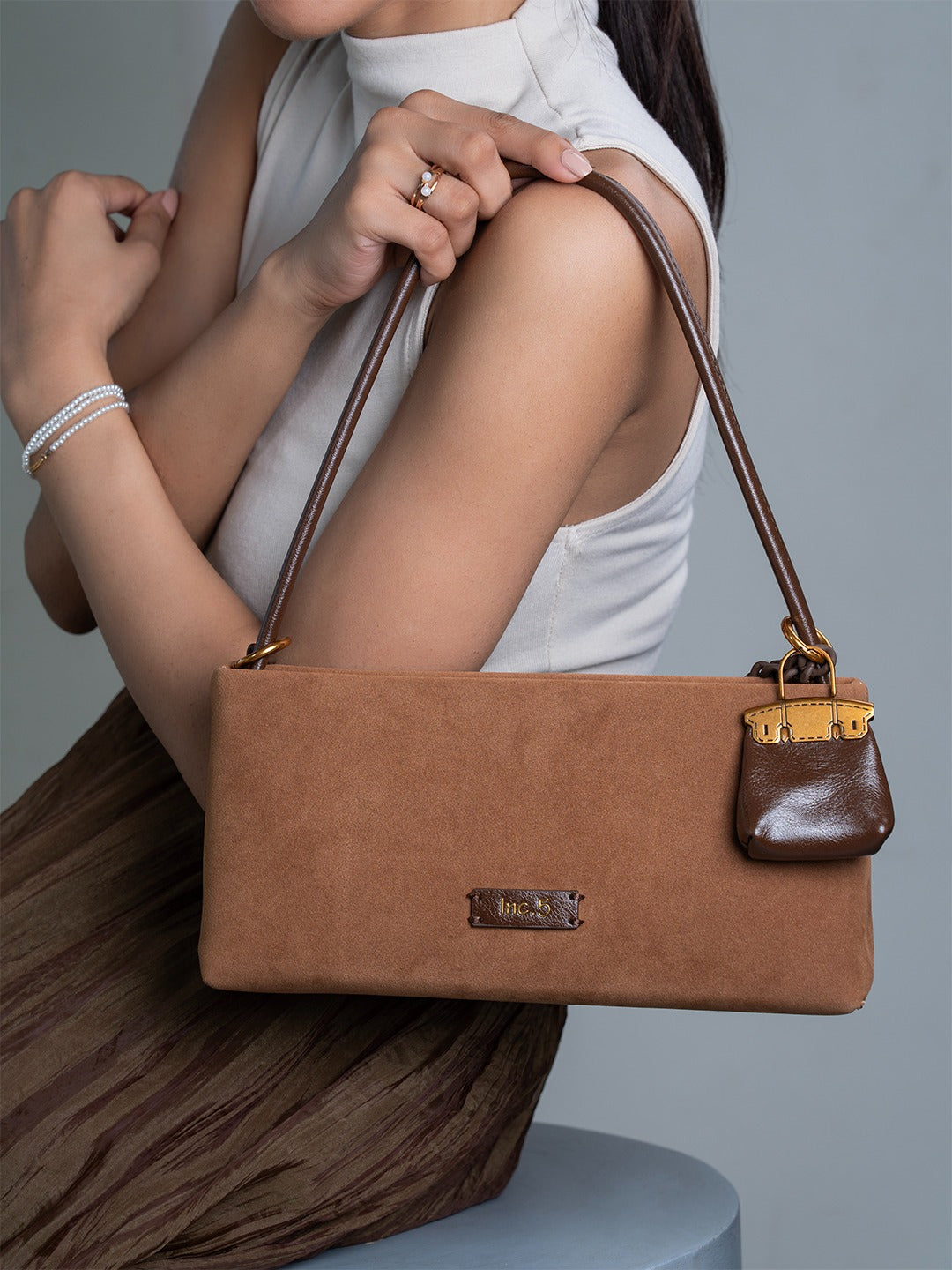 Womens Tan Party Solid Shoulder Bag With Zip Lock