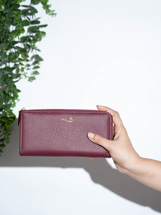 Women's Burgundy Textured Bifold Wallet