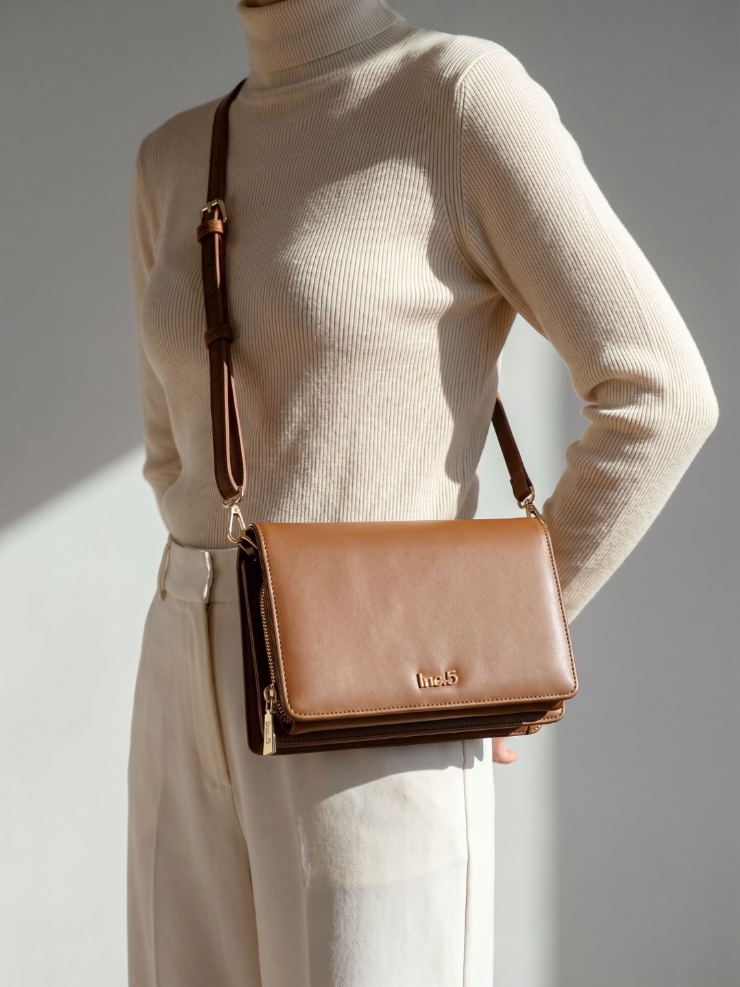 Women Brown Solid Sling Bag With Magnet Lock For Casual