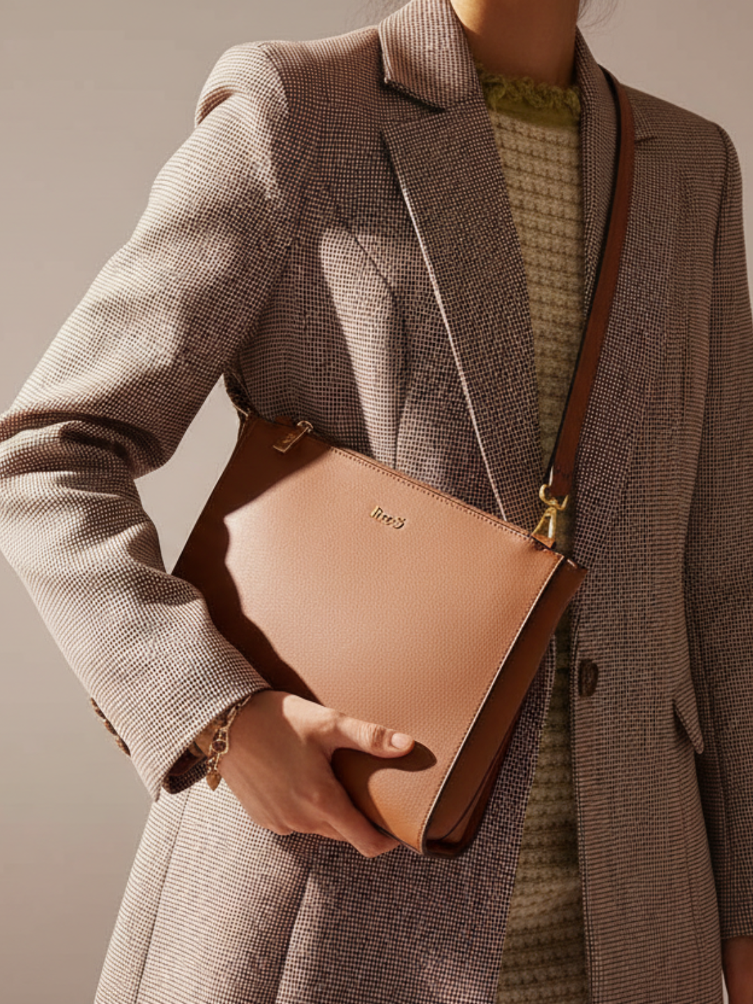 Womens Tan Shoulder Bag With Zip Lock For Casual