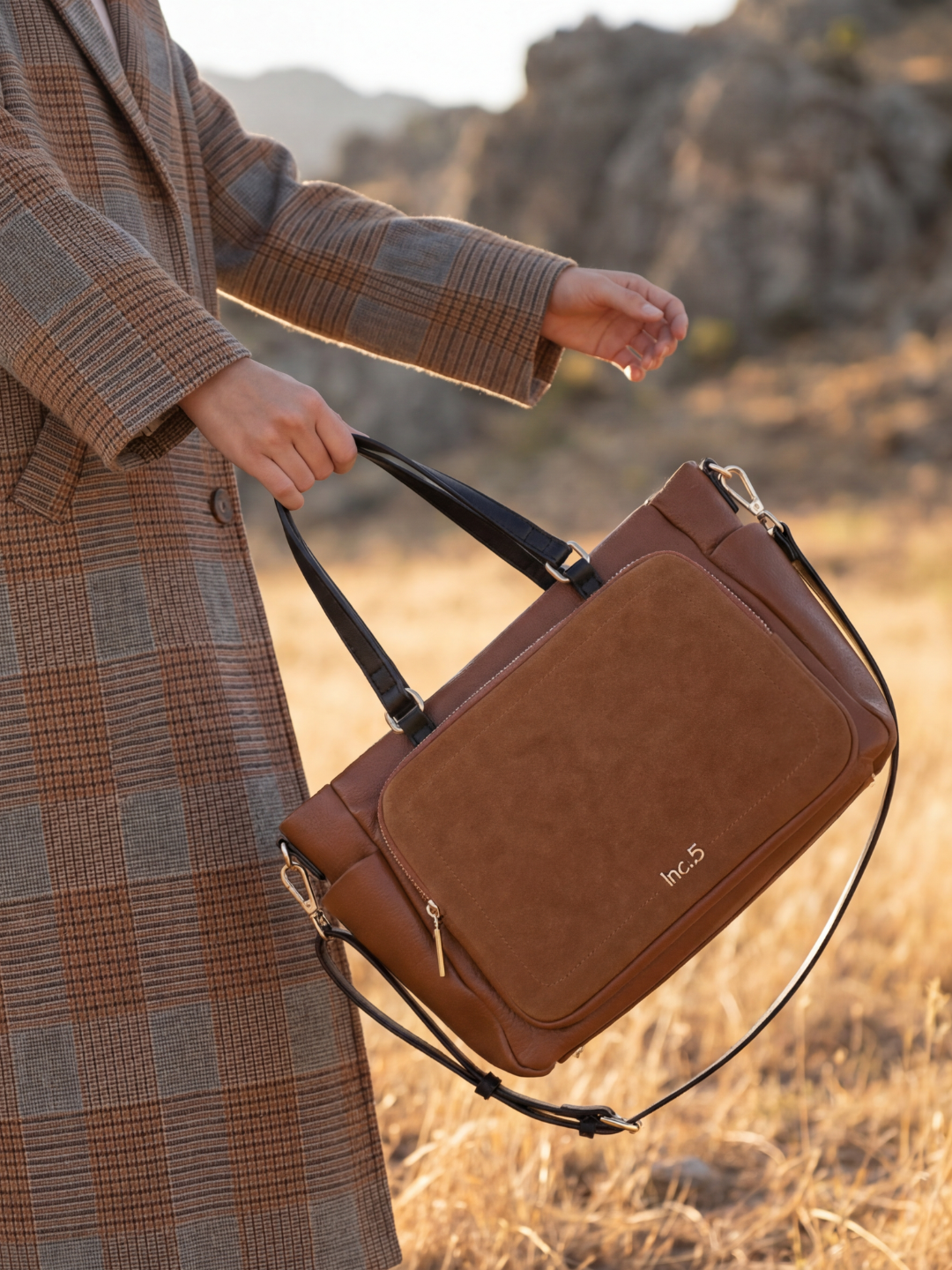 Womens Tan Handbag With Zip Lock For Casual