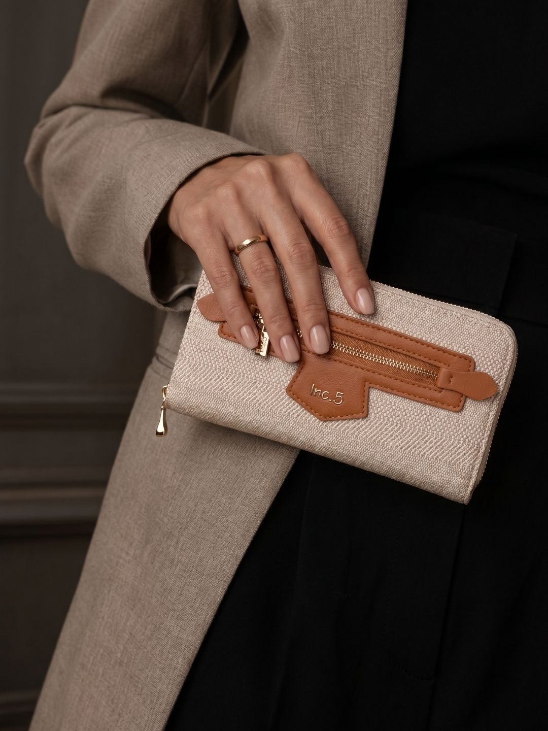Women Tan Textured Wallet With Zip Lock For Casual