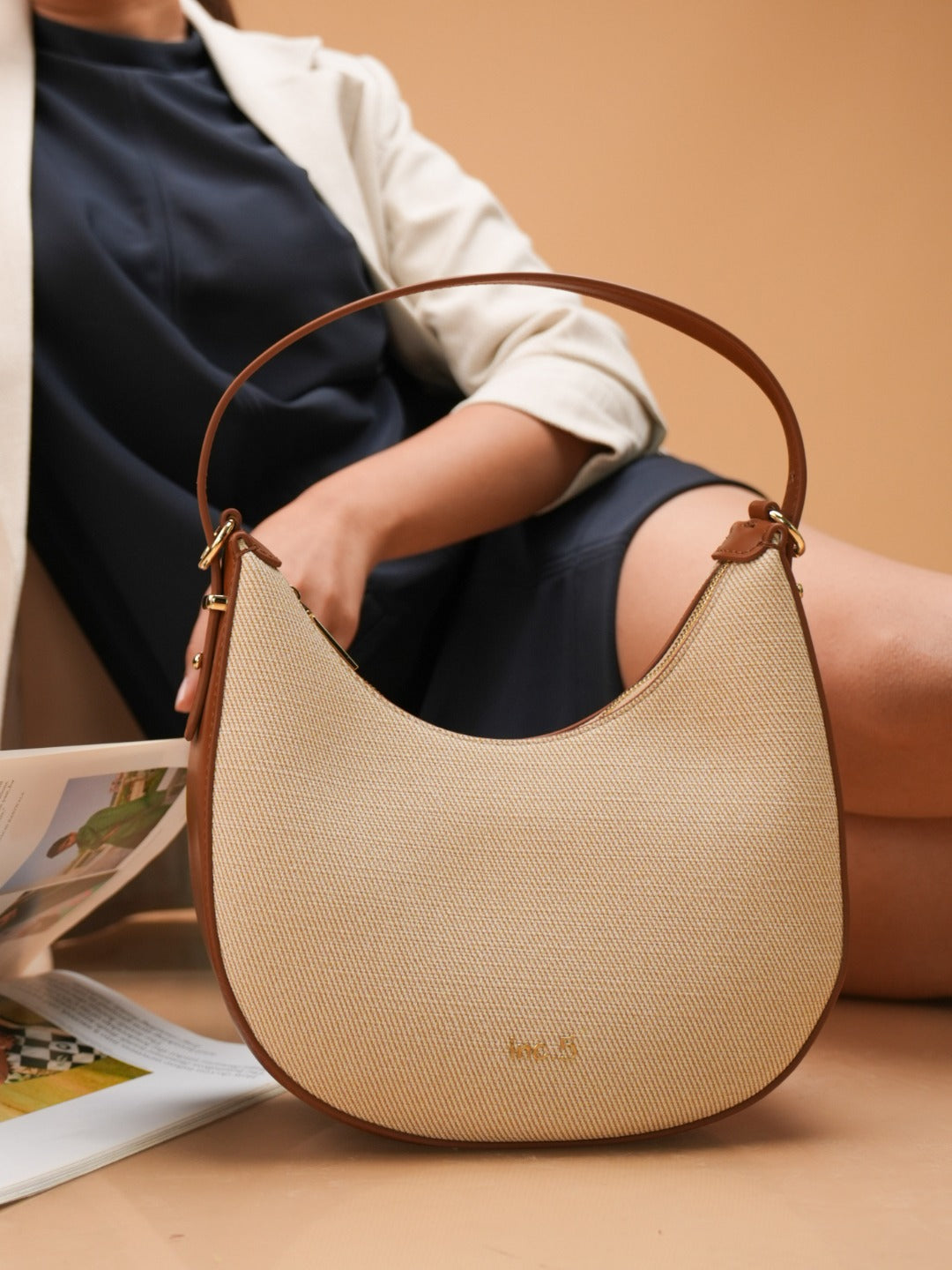 Womens Beige Party Textured Shoulder Bag With Zip Lock