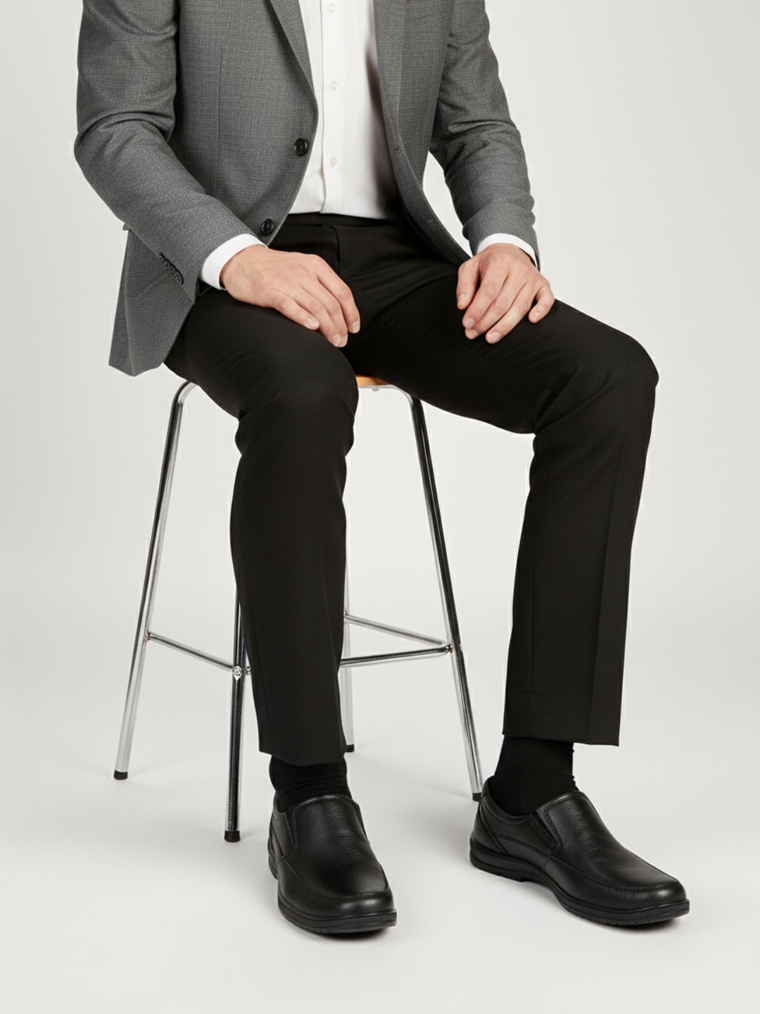 Mens Black Solid Round Toe Formal Leather Shoes