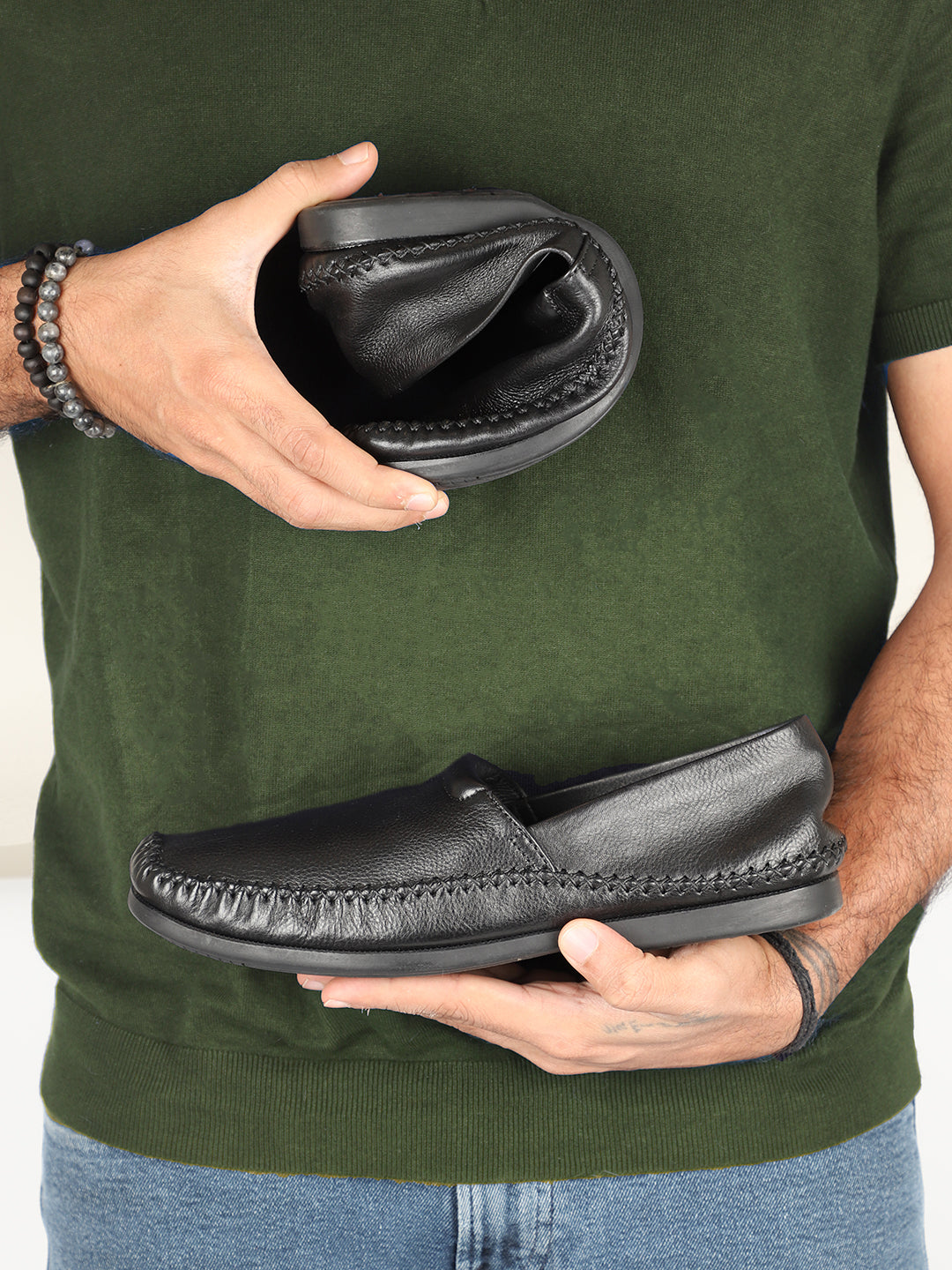 Atesber Black Solid Casual Slip-on Shoes For Men