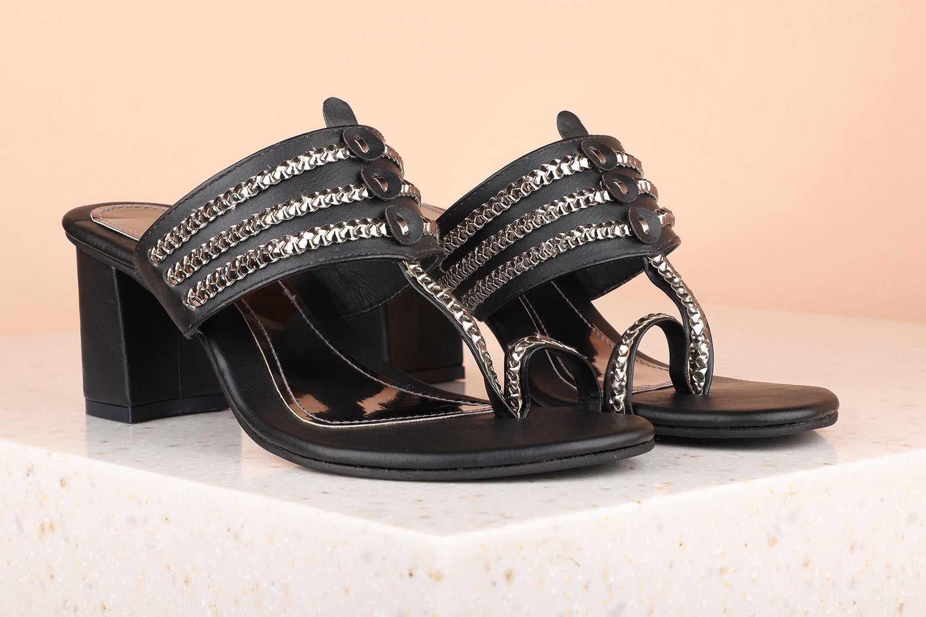 Black kolhapuri block heels – irasoles