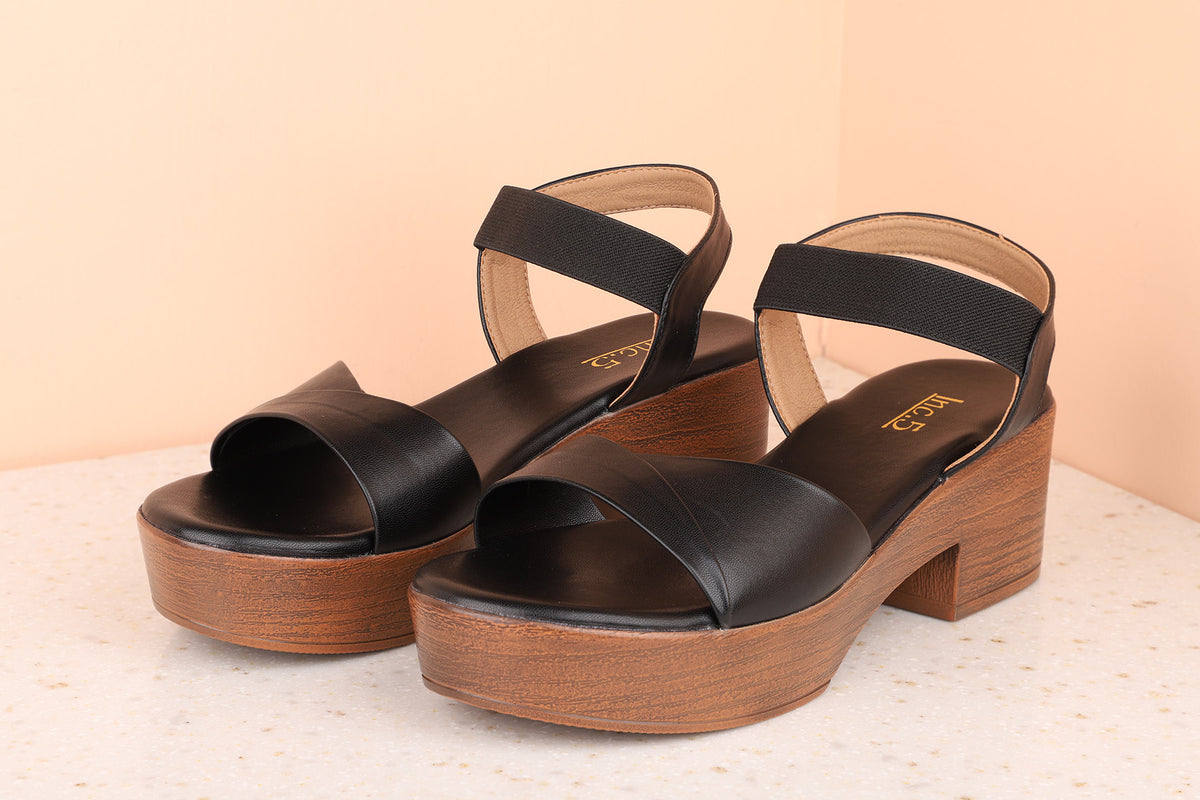 Women Black Solid Sandals