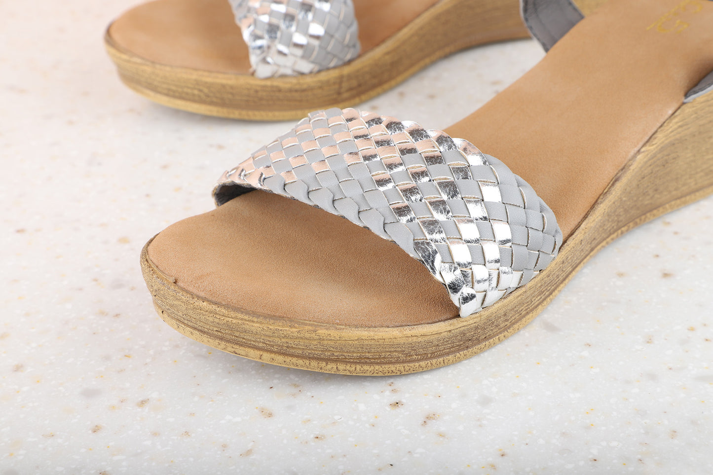 Women Grey Textured Wedge Sandals