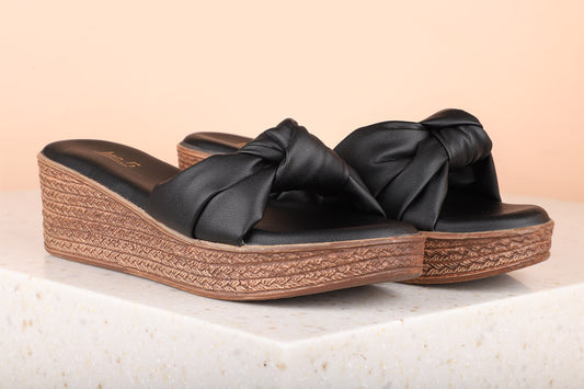 Women Black Solid Wedge Sandals