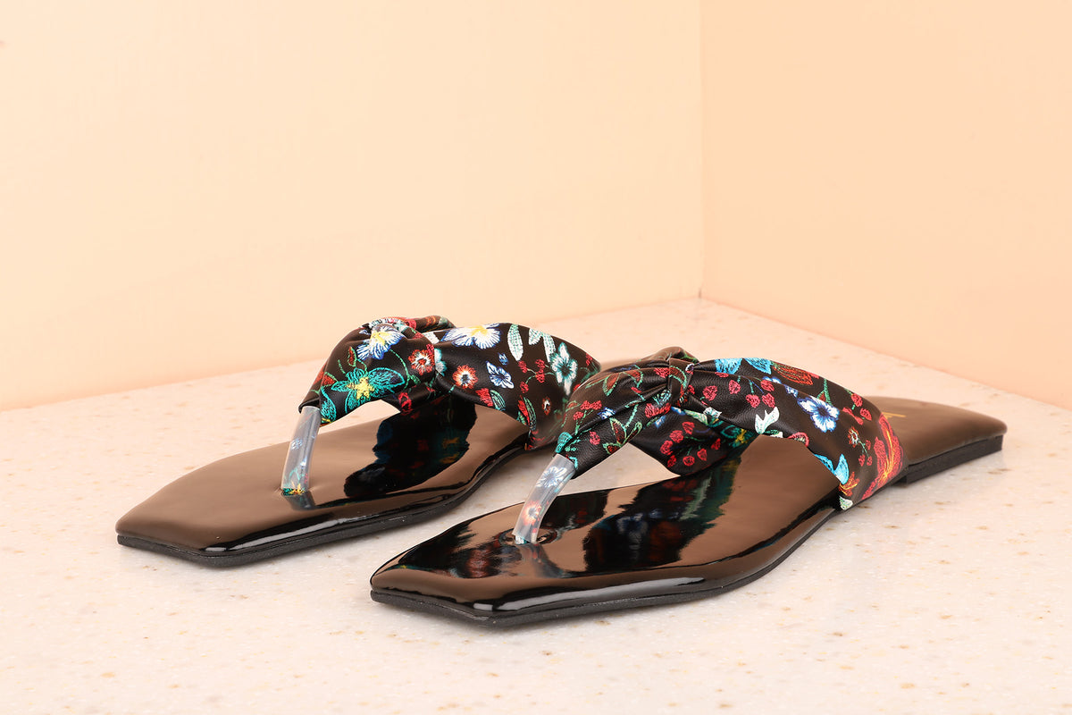 Women Black Printed Open Toe Flats