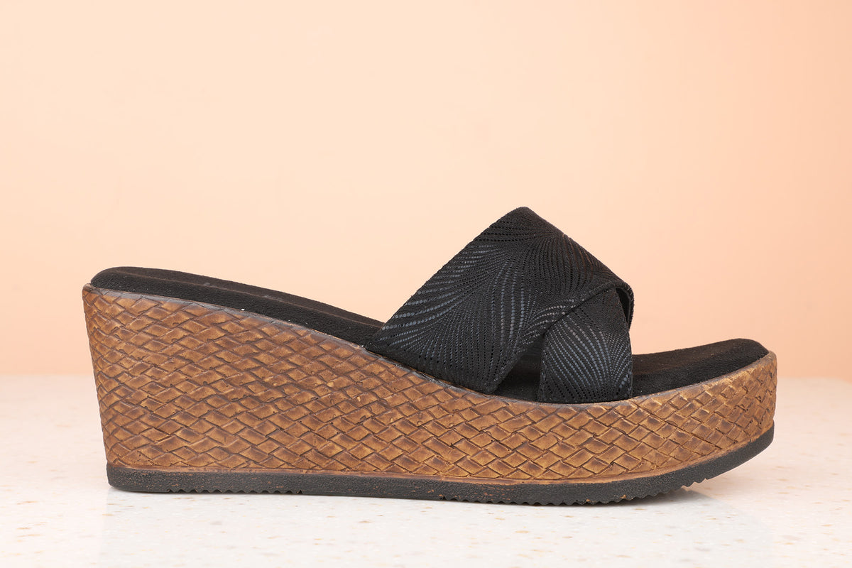 Women Black Textured Wedge Heels