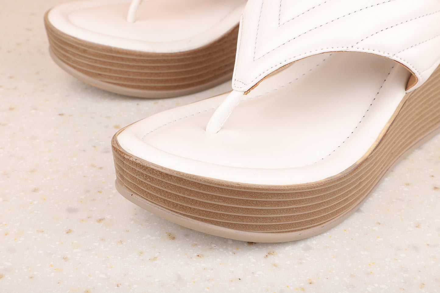 Women White Solid Wedges Sandals