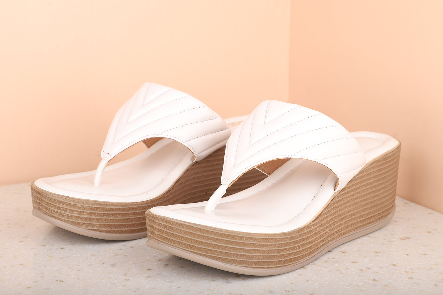 Women White Solid Wedges Sandals