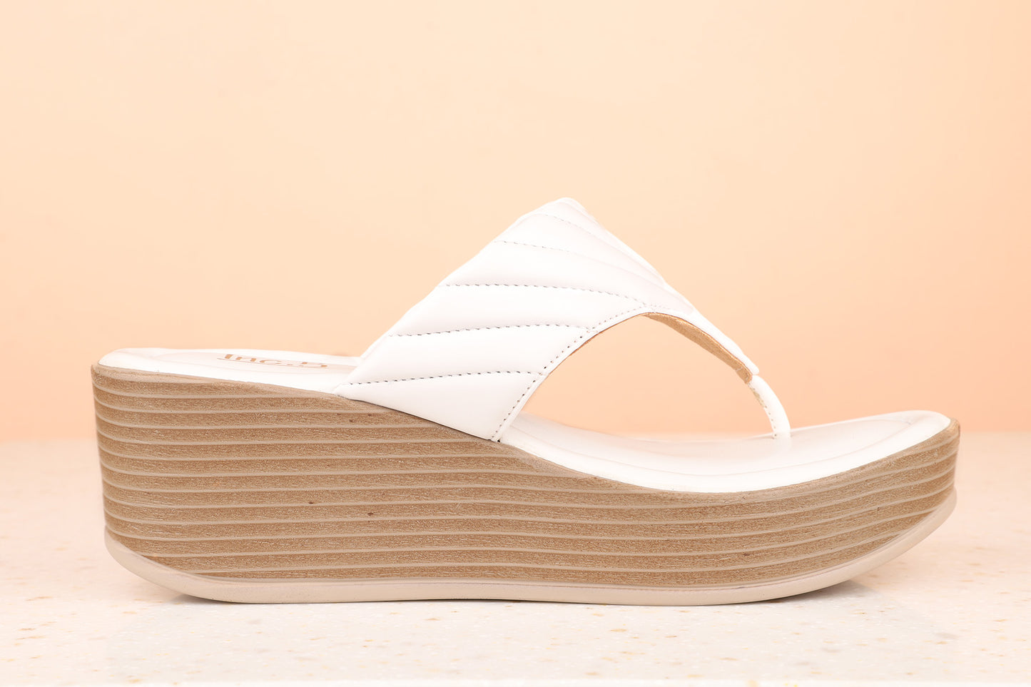 Women White Solid Wedges Sandals