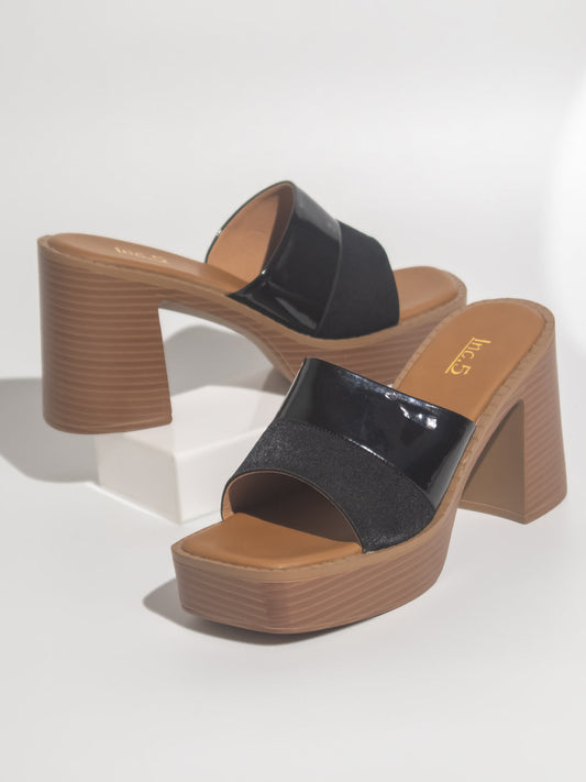 Women Black-Toned Open Toe Platform Heels