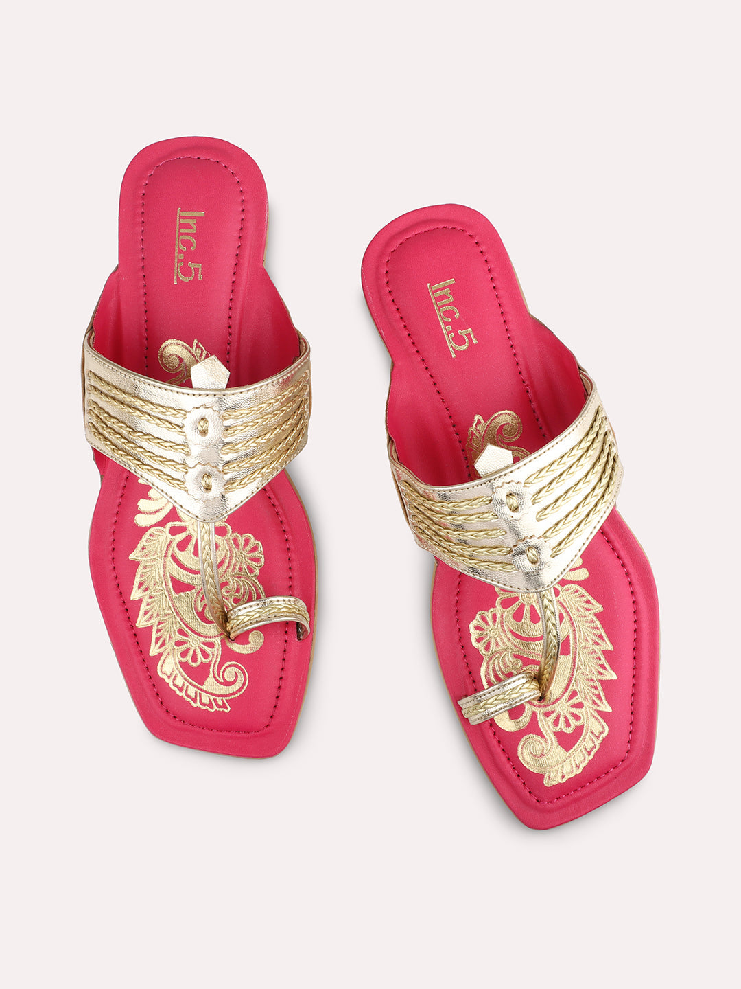 Women Gold & Pink-Toned Embellished Kolhapuri One Toe Flats