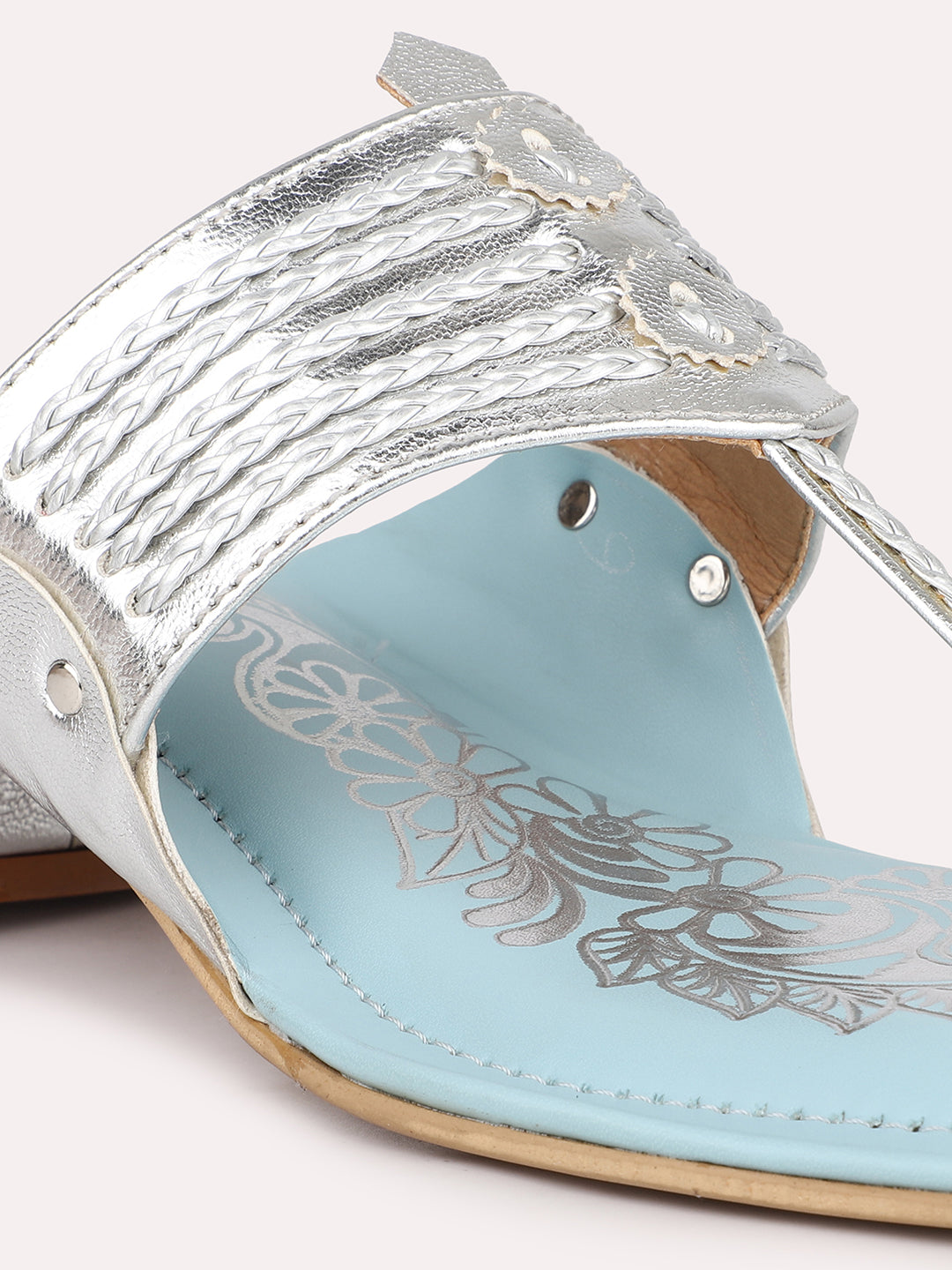 Women Silver & Blue-Toned Embellished Kolhapuri One Toe Flats