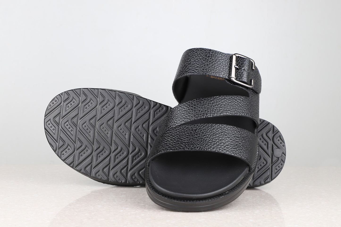 Atesber Thong Textured Sandal - Black For Men