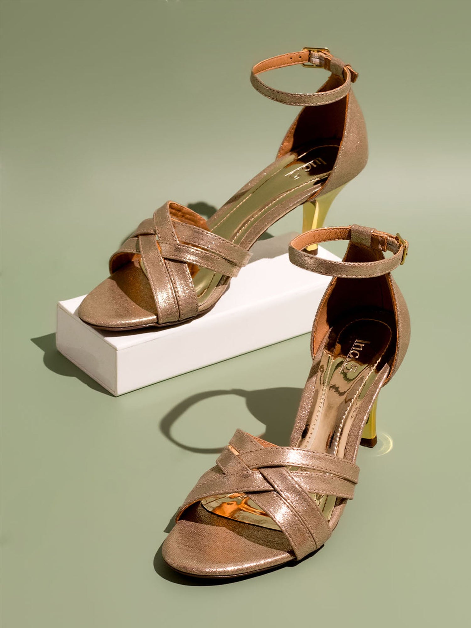 Women Gold Slim Heels with Metallic Finish
