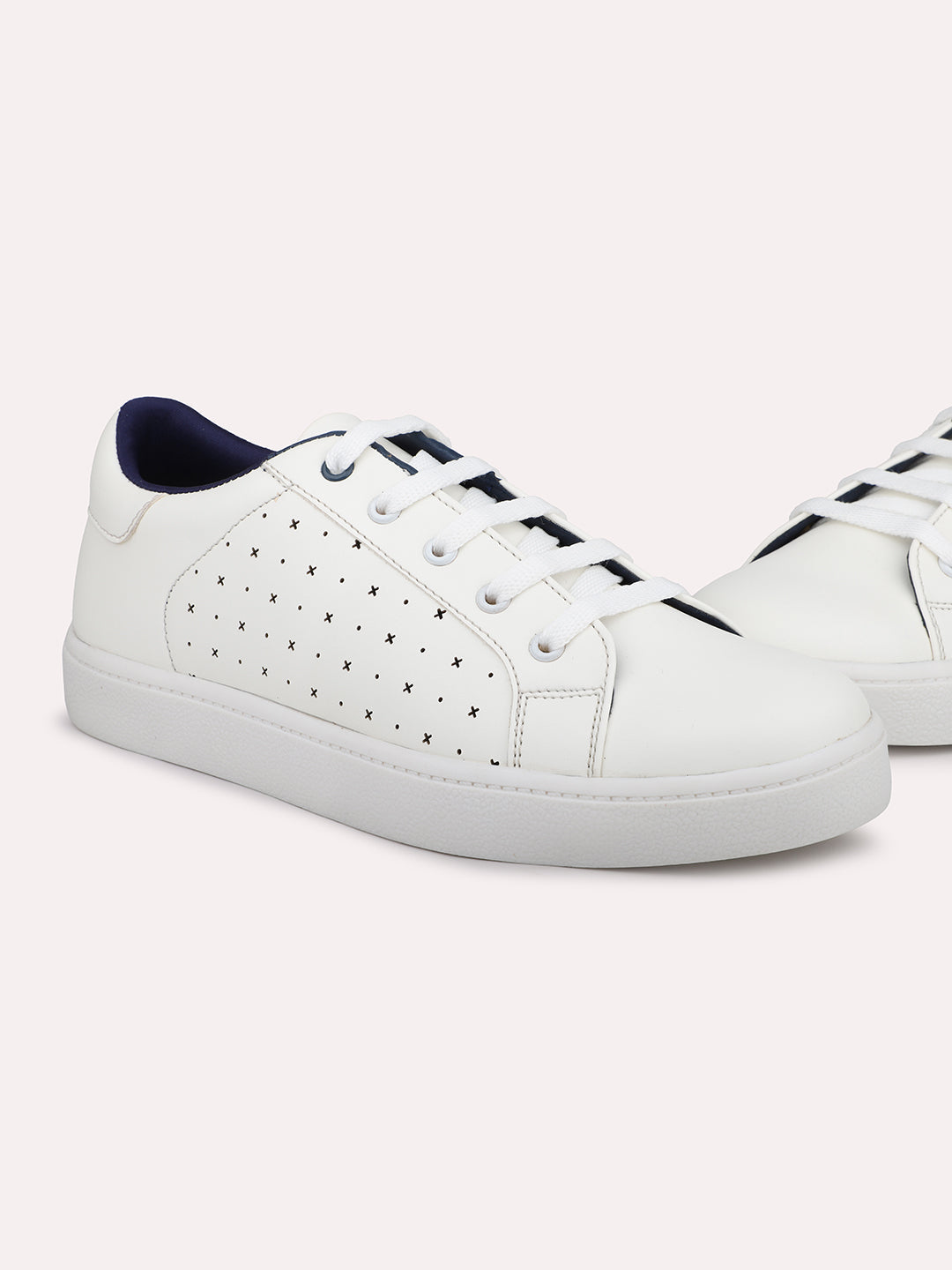 Women White Solid Casual Sneakers