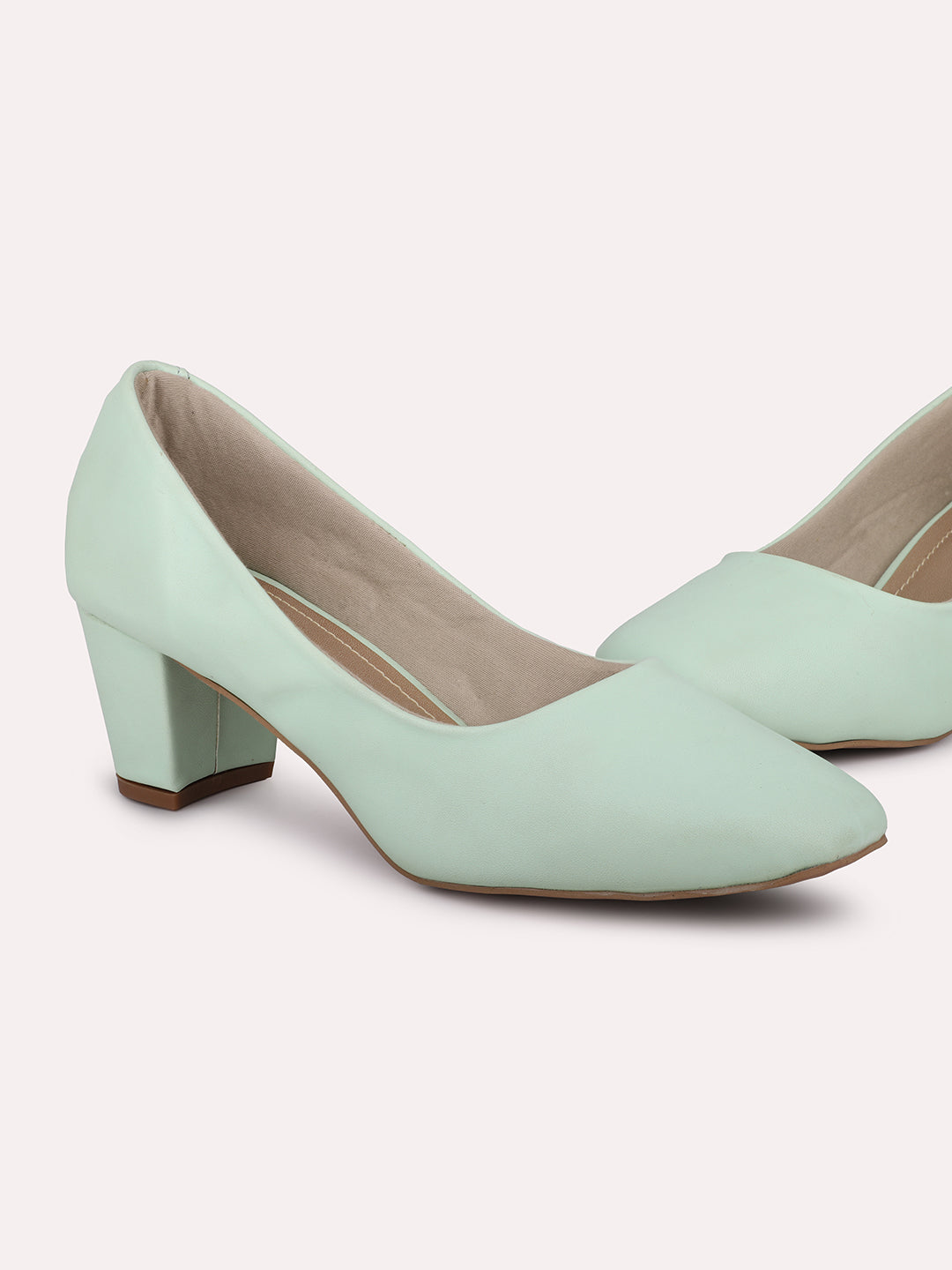 Women Pista Solid Block Pumps