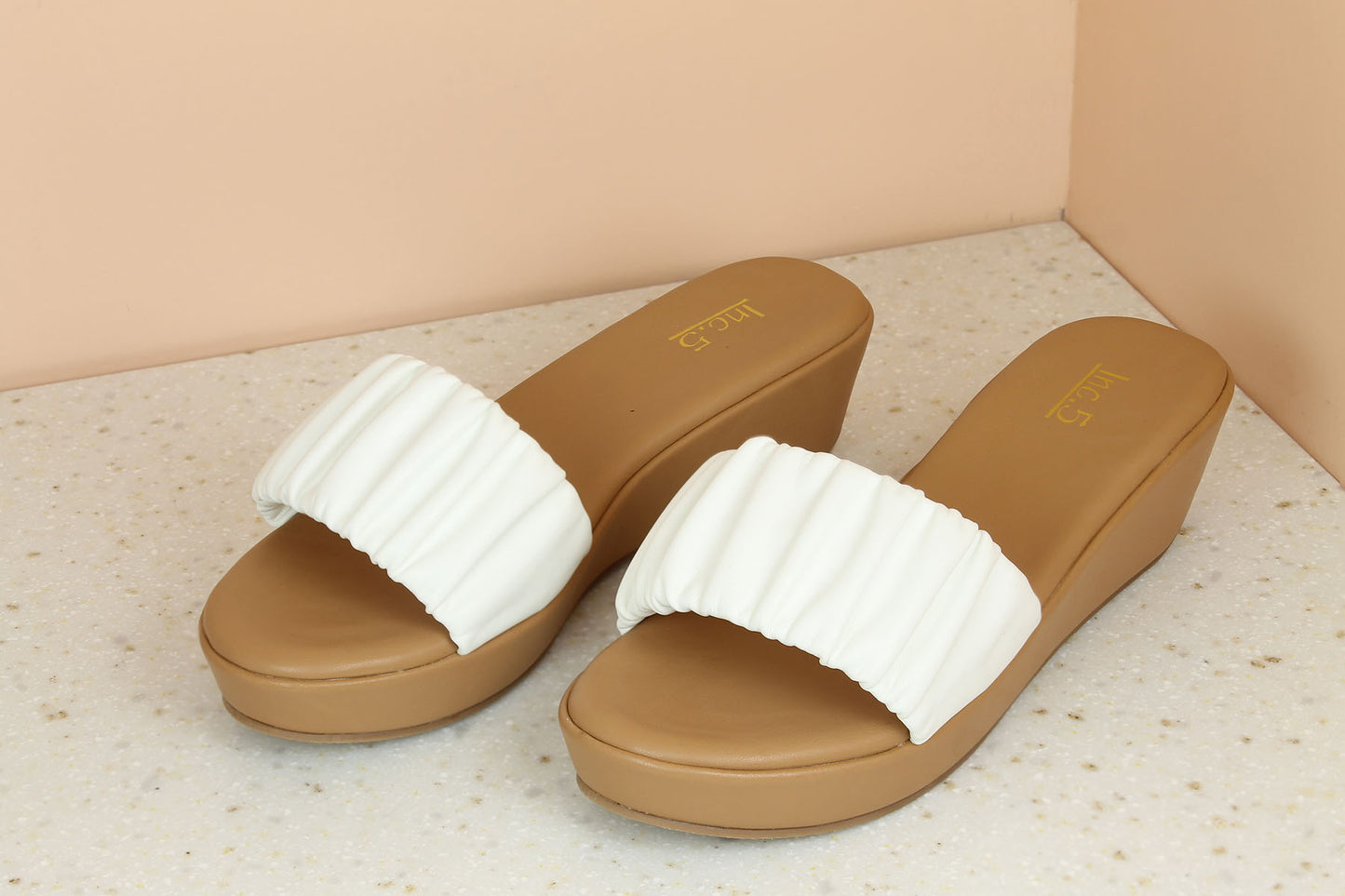 Women White Textured Wedge Sandals