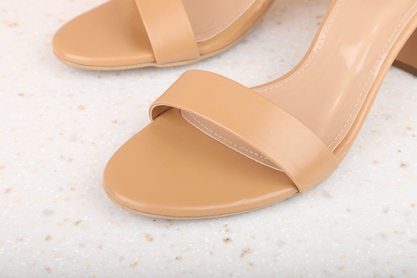 Women Beige Block Sandals With Buckles