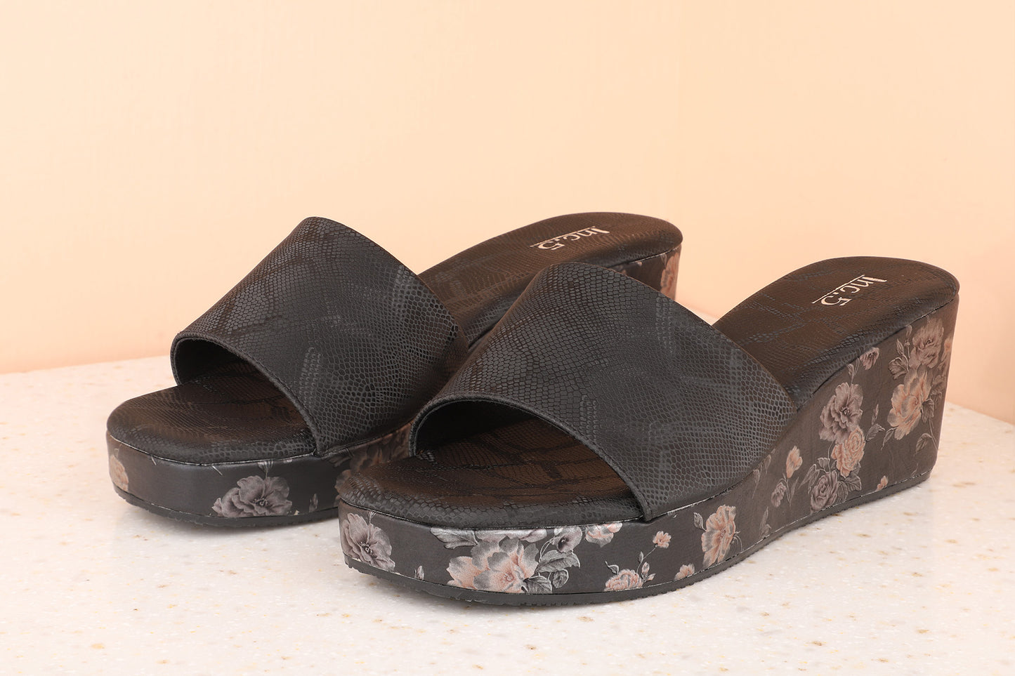 Women Black Textured Wedge Heels