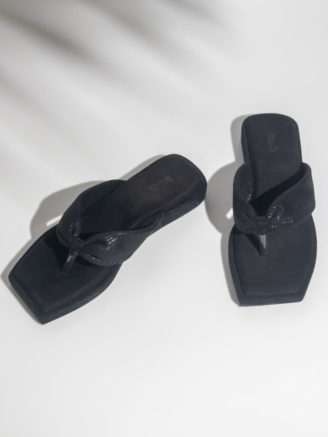 Women Black Striped Open Toe Flats 