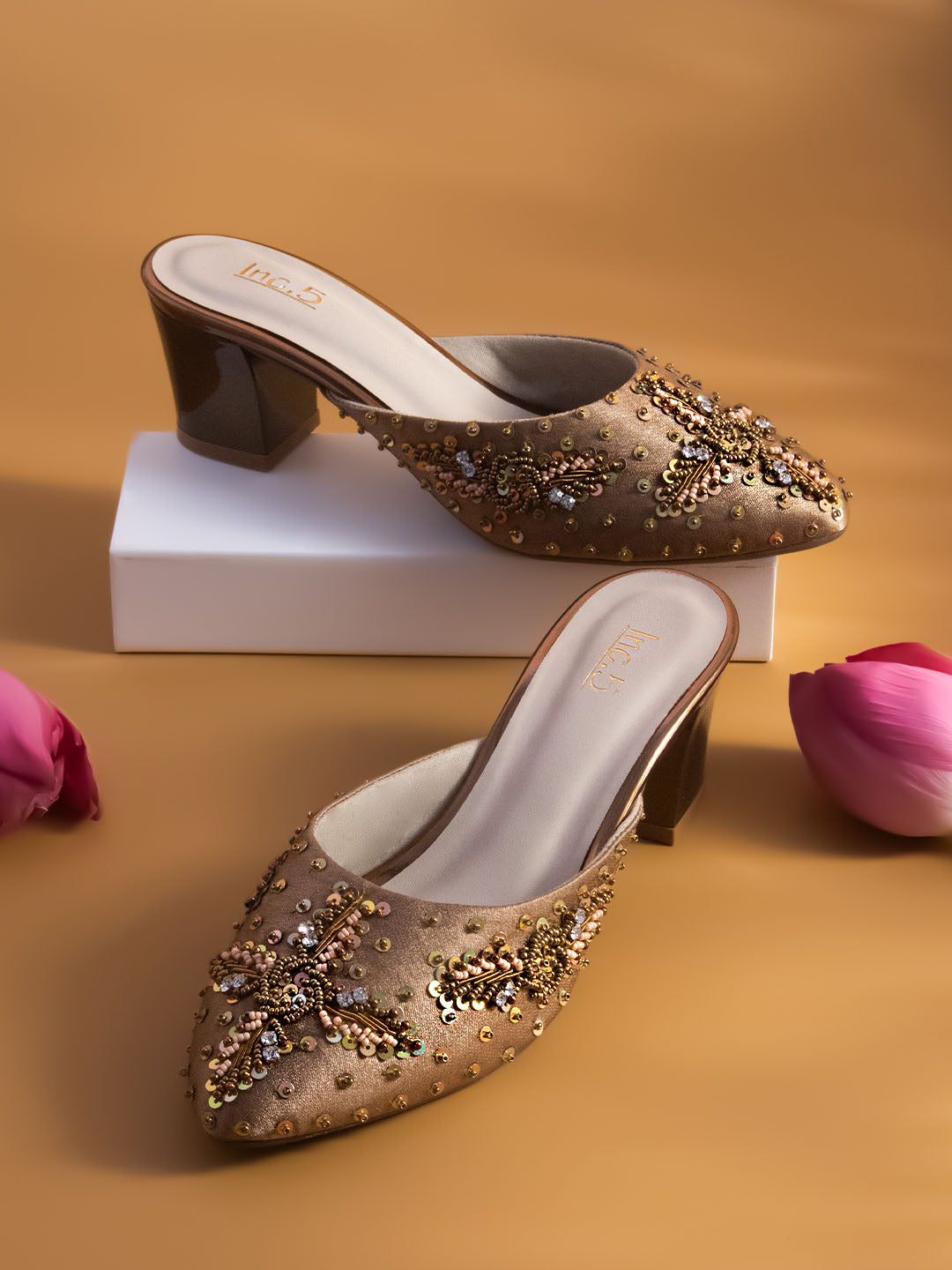 Women Antique Ethnic Block Mules