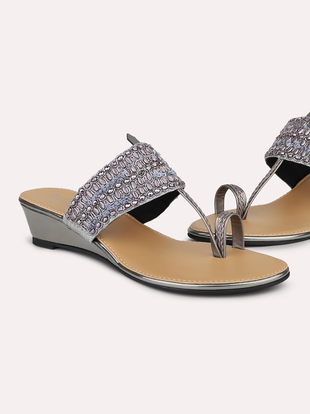 Women Pewter Ethnic Embroidered One Toe Wedges