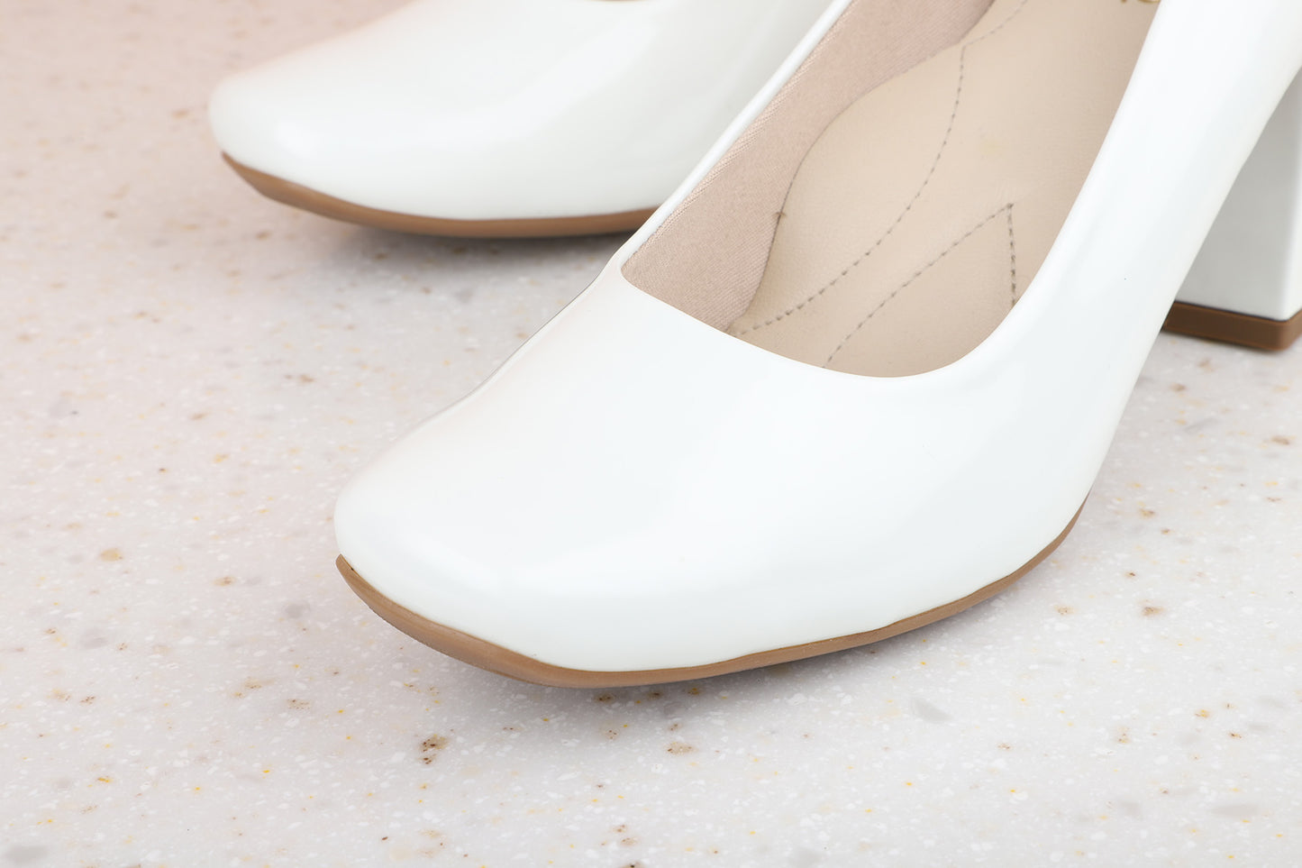 Women White Solid Block Pumps