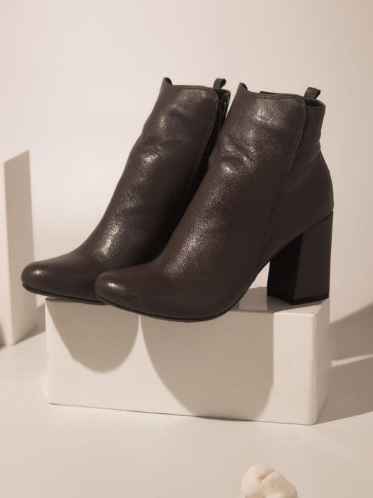 Women Grey Solid Block Heeled Boots