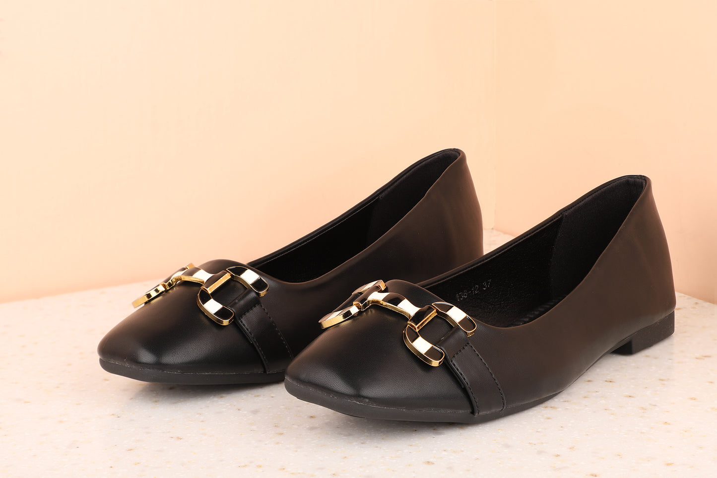 Women Black Solid Ballerinas with Buckle Detail