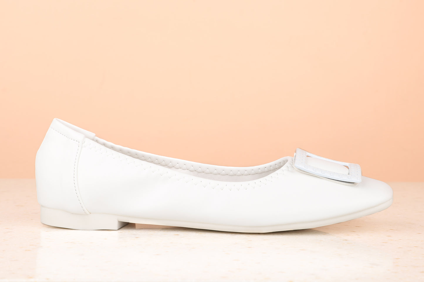 Women White Solid Ballerinas Flats