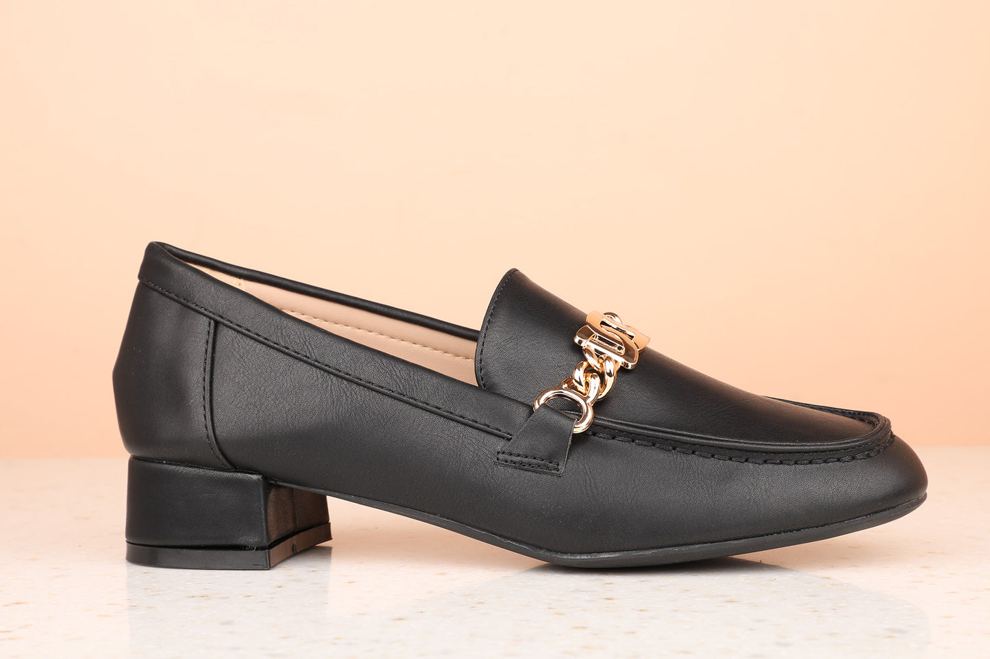 Women Black Solid Moccasins with Buckle Detail