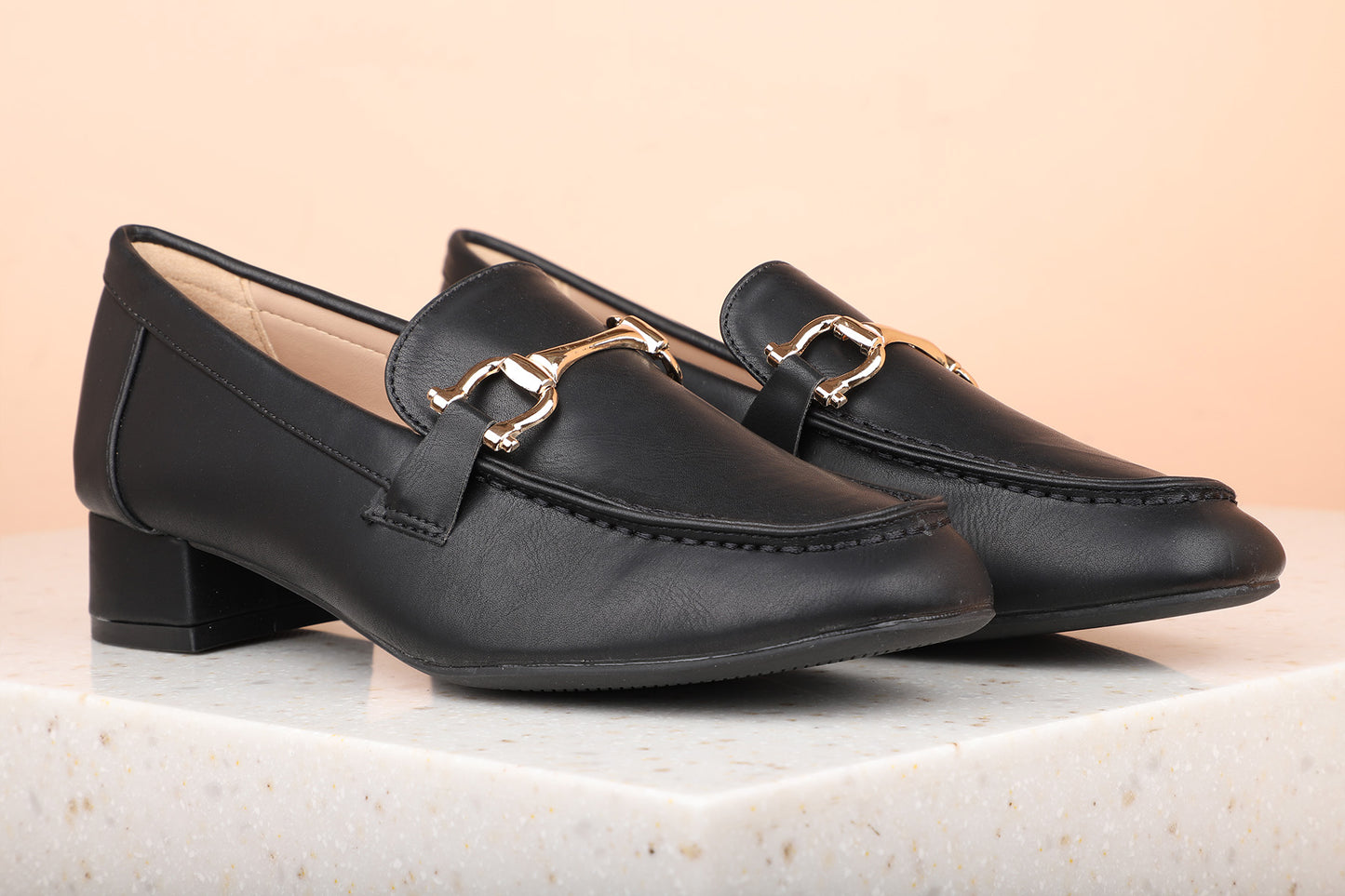 Women Black Solid Moccasins with Buckle Detail