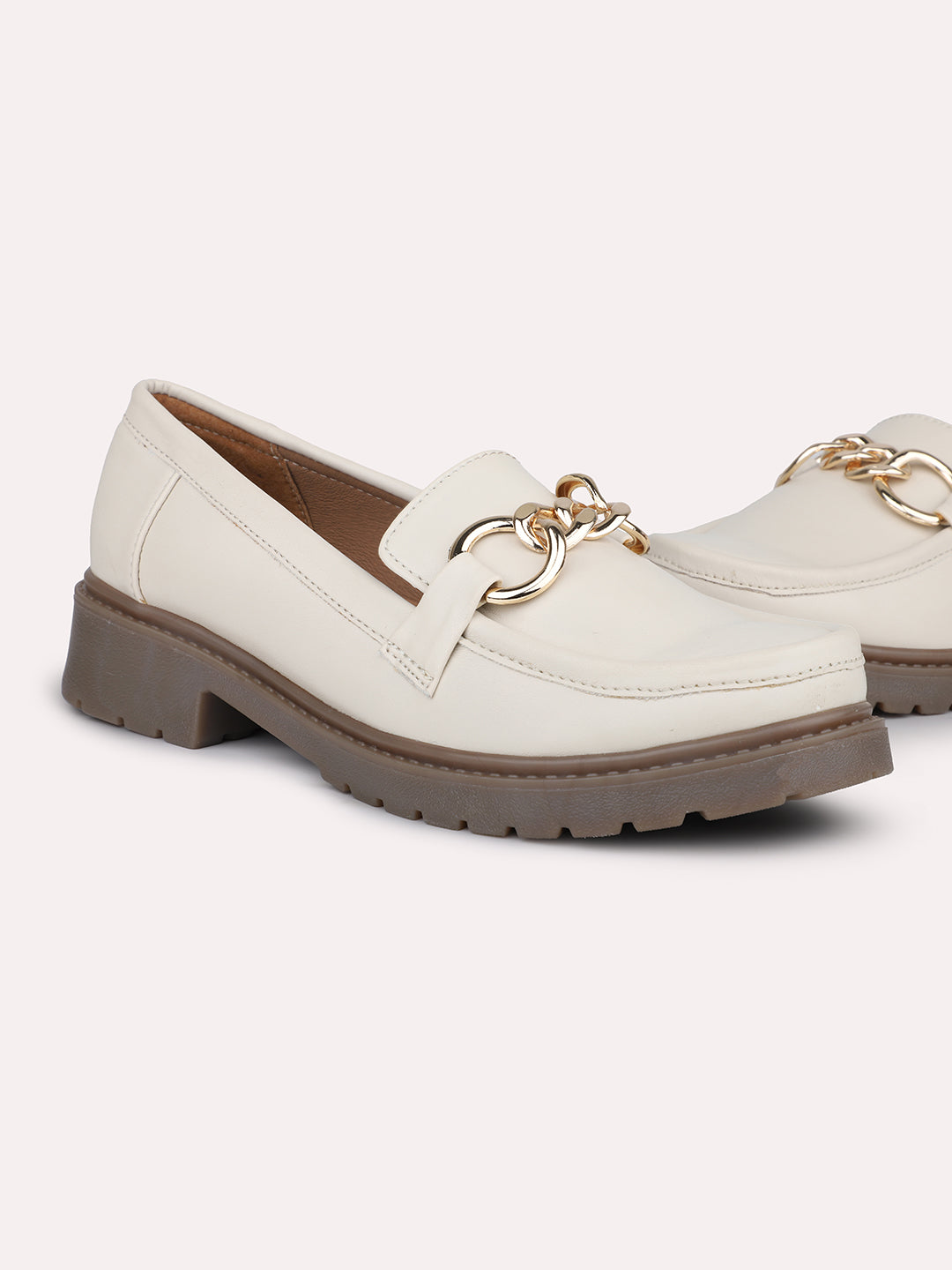 Women Cream Buckle Detail Square Toe Moccasins