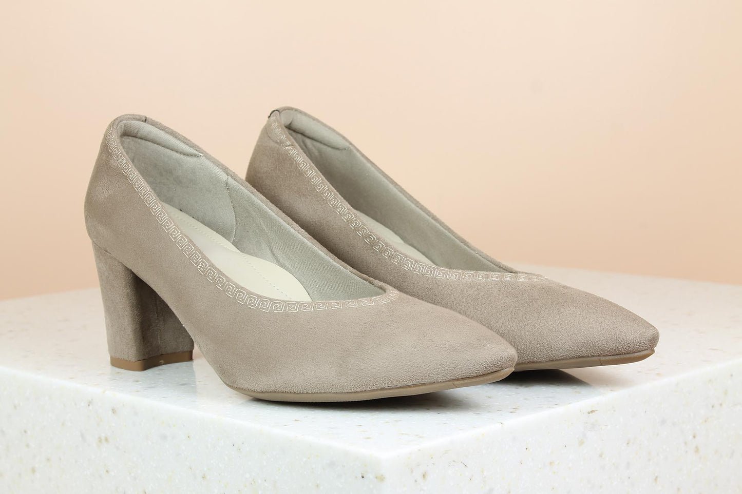 Women Chikoo Suede Block Pumps