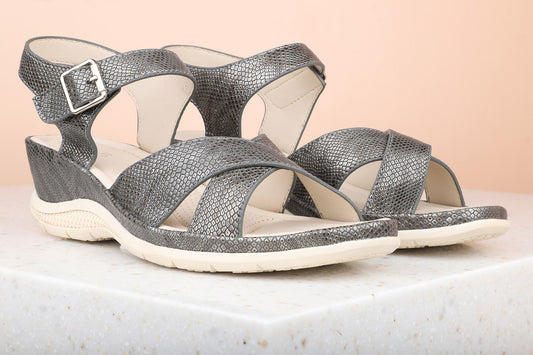 Women Grey Textured Wedge Heels