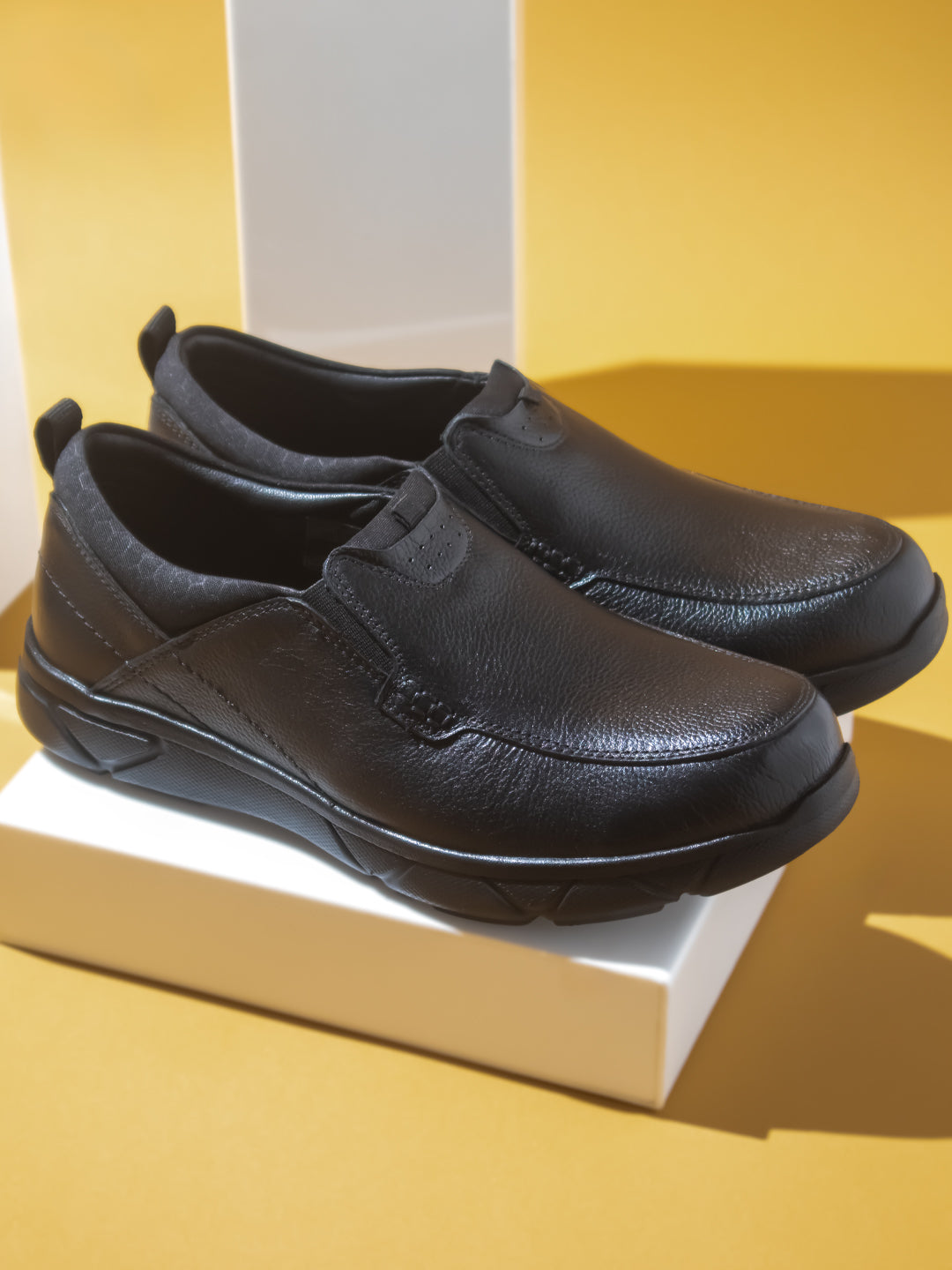 Atesber Black Casual Slipon For Men's