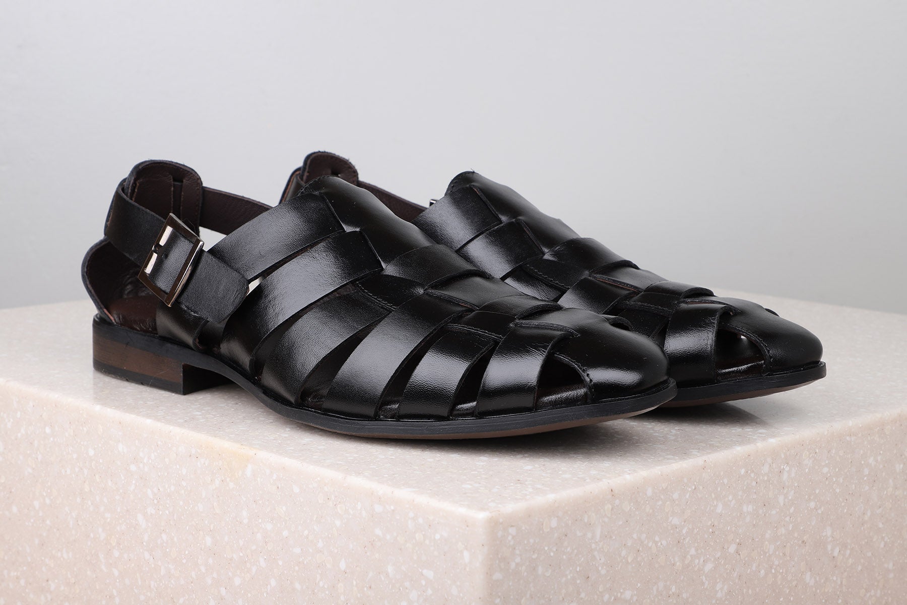 Black striped hot sale sandals